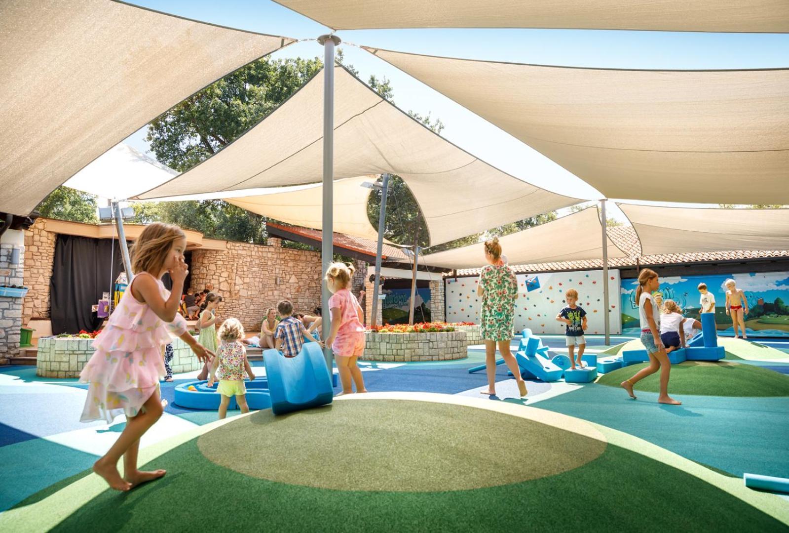 Aminess Planet Camping Maravea Resort - Pitches Novigrad  Ngoại thất bức ảnh