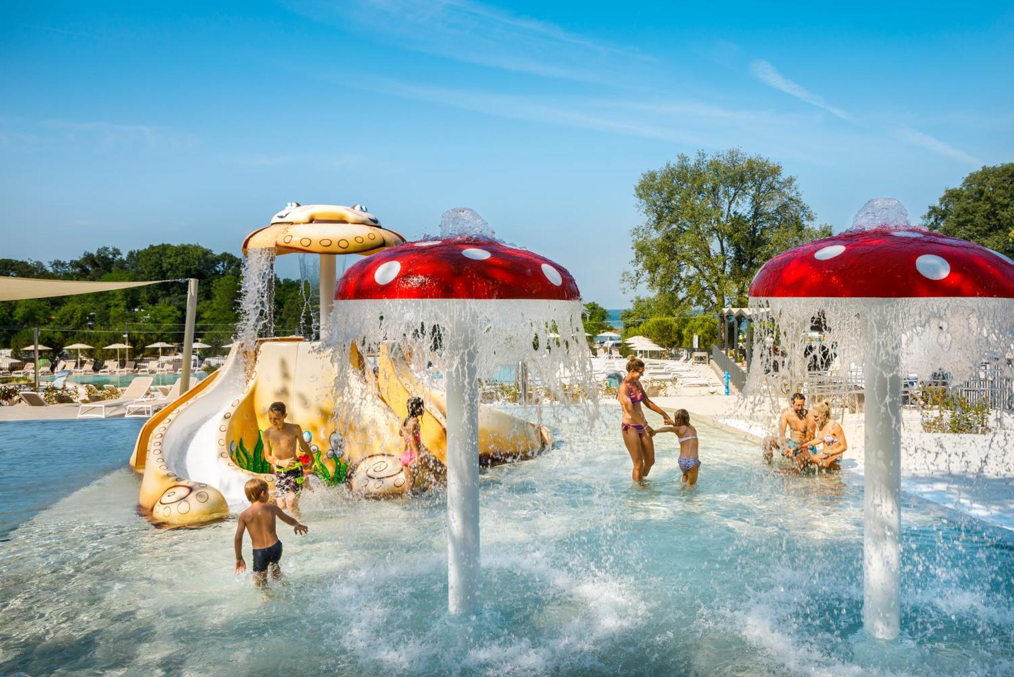 Aminess Planet Camping Maravea Resort - Pitches Novigrad  Ngoại thất bức ảnh